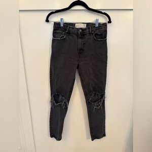 Stylish Black Distressed Women Jeans